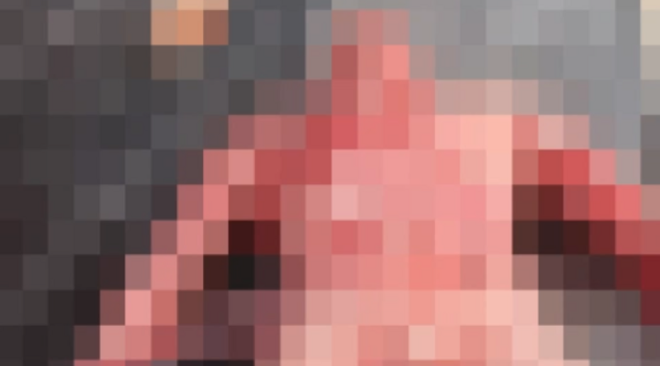 Ужас в Новороссийске: макет голого солдата с ранениями испугал детей