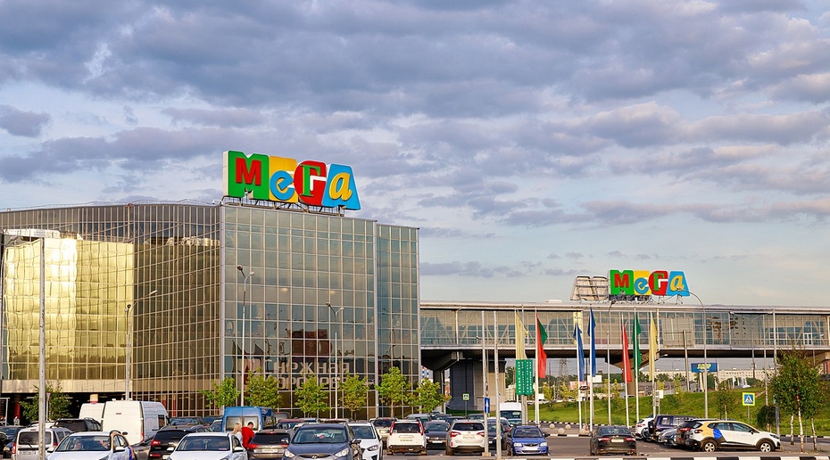 Шведская Ingka начала переговоры о продаже 14 ТЦ «Мега» в России