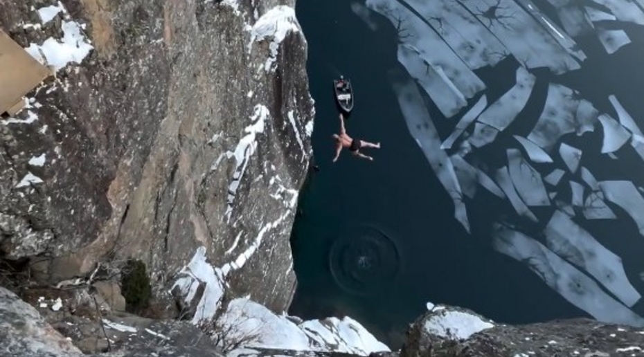 Норвежец побил рекорд прыжком в ледяную воду с высоты 40,5 метра