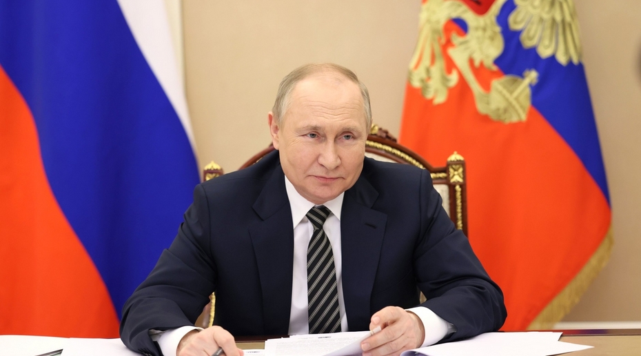 Путин заявил, что примет участие в выборах президента