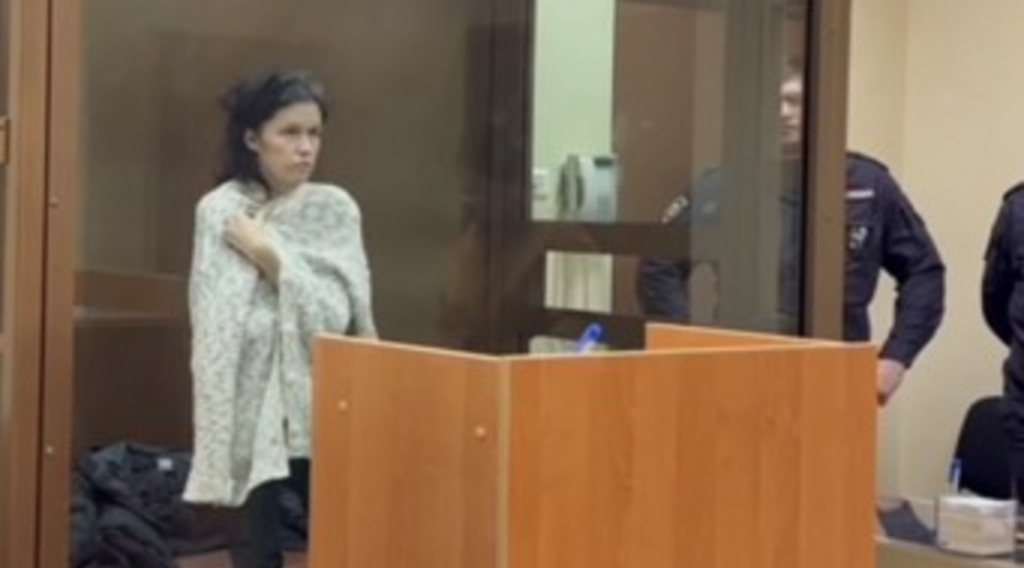 Суд Москвы арестовал убившую сына молотком женщину