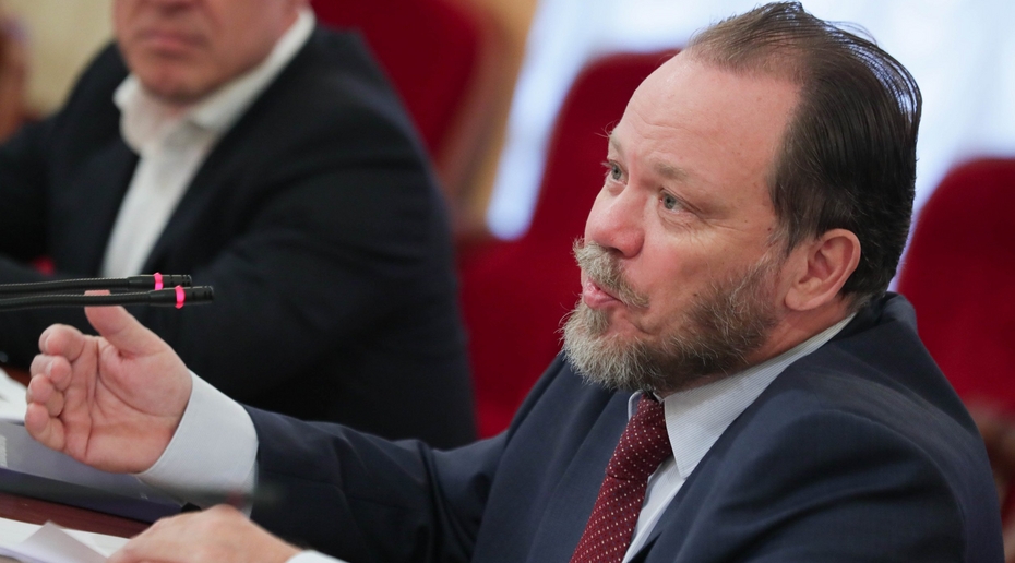 «Не стоит подвергать репрессиям»: в Госдуме вступились за уехавших артистов