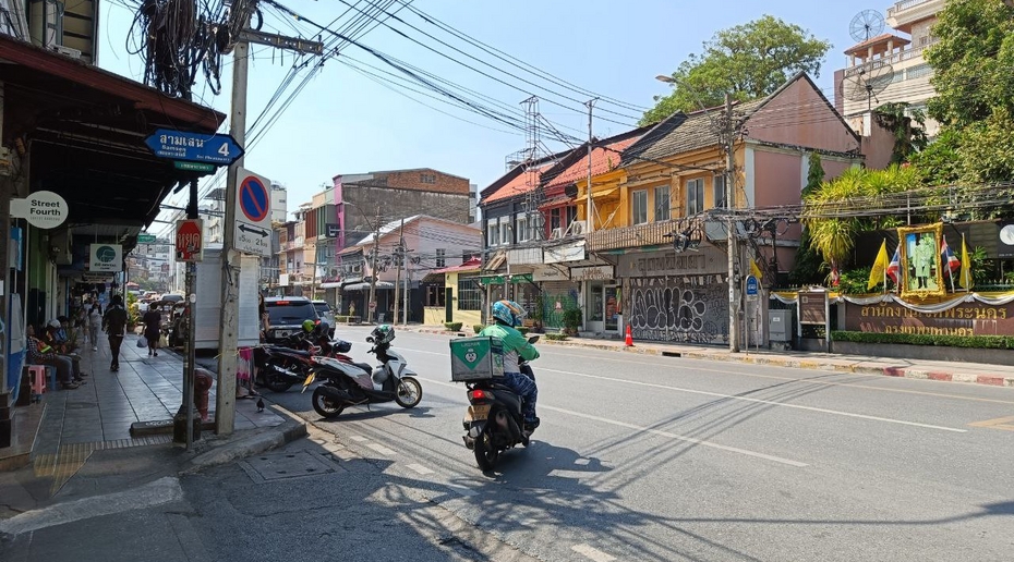 Дети умершей в Таиланде экс-чиновницы из Магадана остались одни в чужой стране