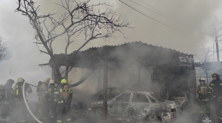 Пожар в Петербурге унёс жизни женщины и маленьких детей