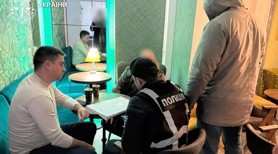 Украинцы развели военного волонтера из США на тысячи долларов