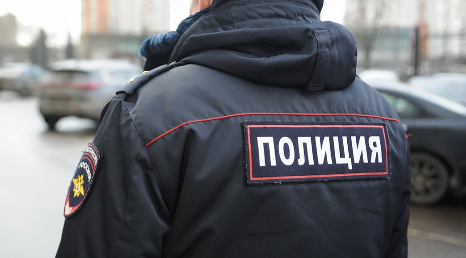 Житель Новосибирска взял в заложники помощницу сенатора в здании администрации