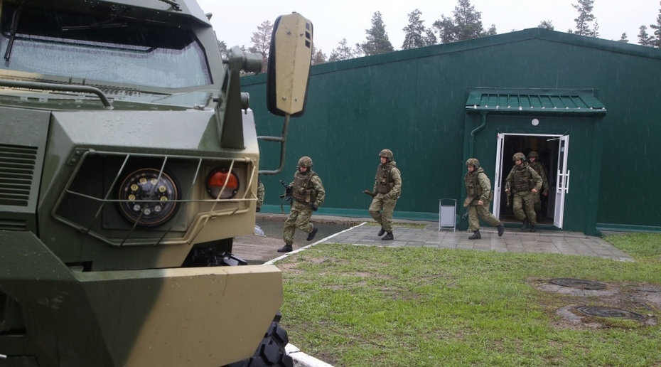 Белорусские пограничники нашли труп беженца на границе с Латвией