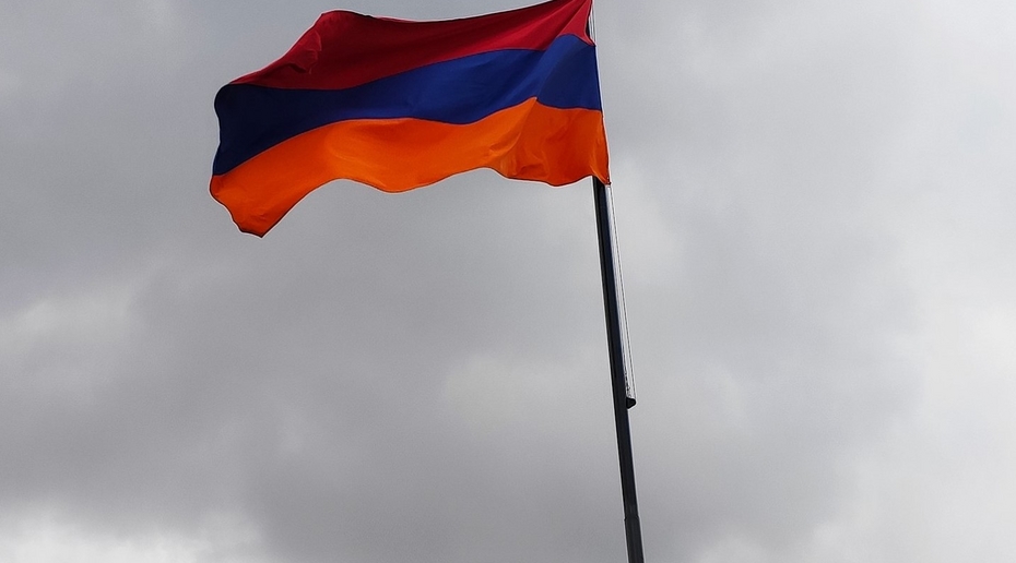 СМИ: Армения решила отправить гуманитарную помощь Украине