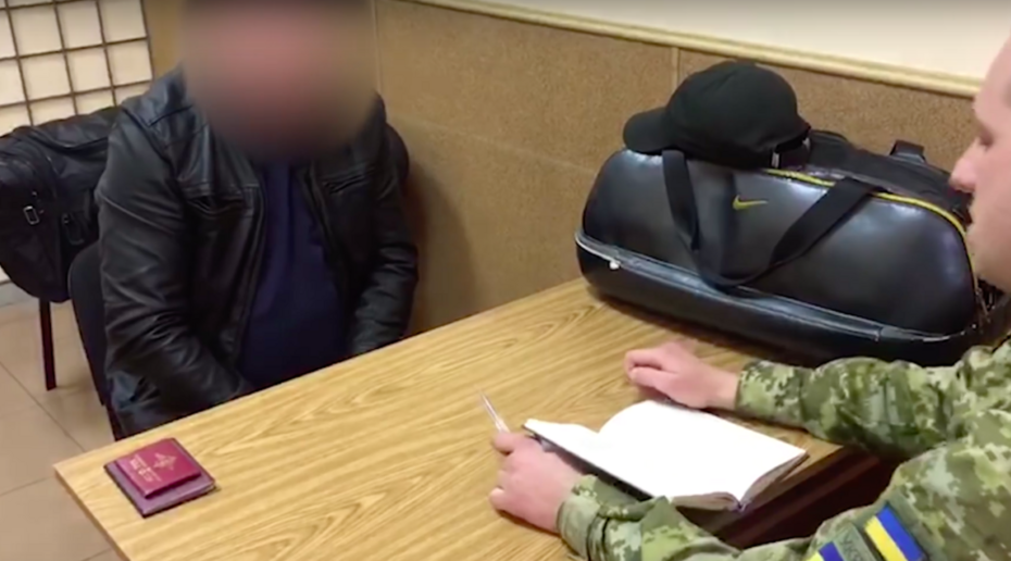 Двое российских полицейских попросили политического убежища на Украине