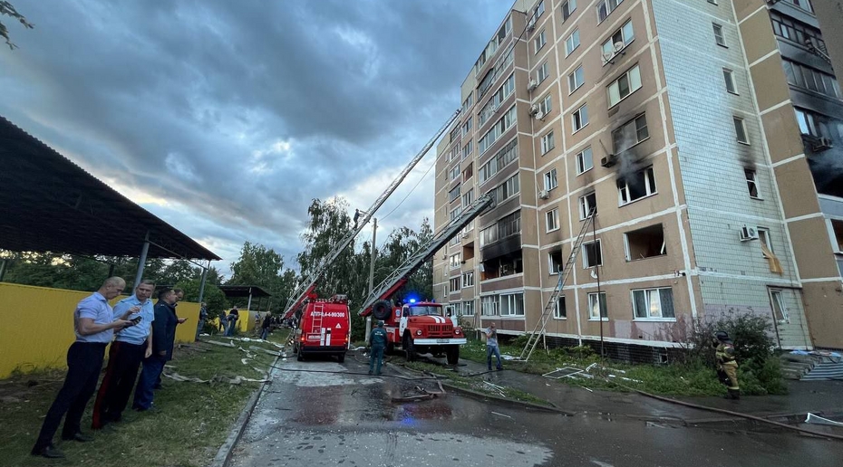 В Ульяновске загорелся многоэтажный дом, есть погибшие и пострадавшие