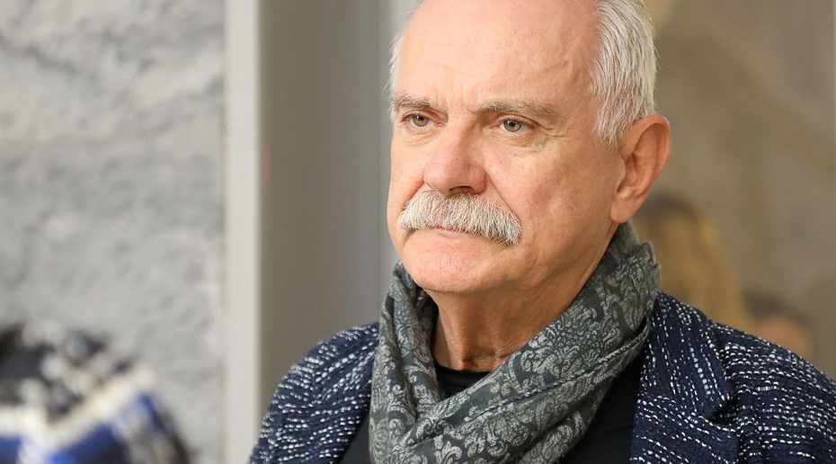 Михалков назвал преступлением дипфейки в кино