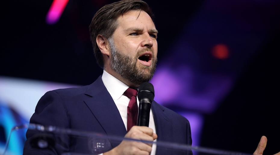 Американист объяснил, почему Европа боится выбранного Трампом вице-президента