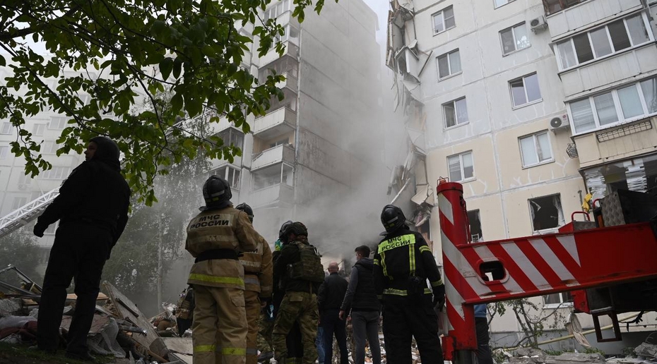 В Белгороде после частичного обрушения жилой многоэтажки, фото: соцсети мэра Белгорода Валентина Демидова