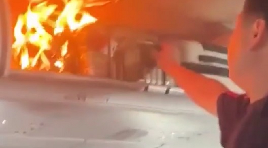 Пассажирский самолёт посадили в Китае из-за загоревшегося пауэрбанка