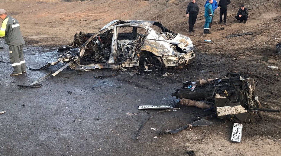 Легковушка влетела в бетонное ограждение под Самарой, есть жертвы